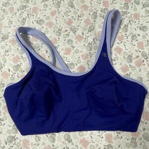 Champion Sports Bra - High Support Size 36-38 C/D - Underwire